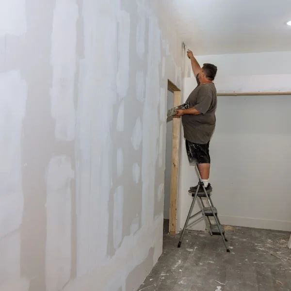 Image showing a drywall contractor at work in in Knoxville, TN.