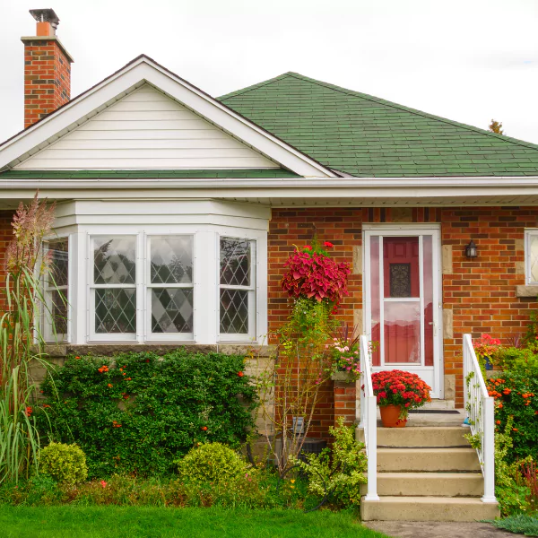 An image of a beautiful home with masonry work in Knoxville, TN.